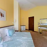 Evridika 3*