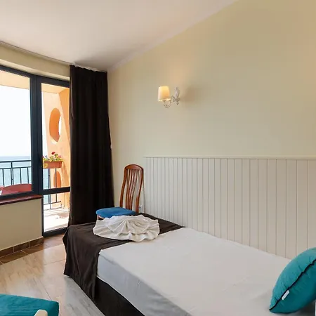 Hotel Evridika 3*