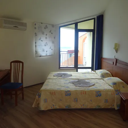 Hotel Evridika 3*