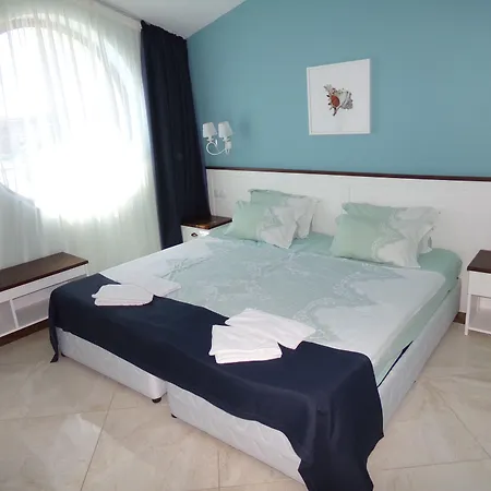 Hotel Evridika 3*